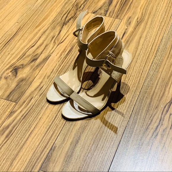 Guess Gold/Silver Heels - Picture 3 of 3